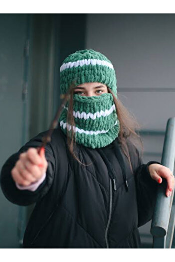 AidaAstrid Snow Mask Hat Puffy Beanie Ski&Snowboard Balaclava