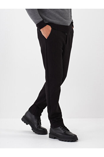 Xint Erkek Siyah Pamuk Dokulu Regular Fit Jogger Pantolon