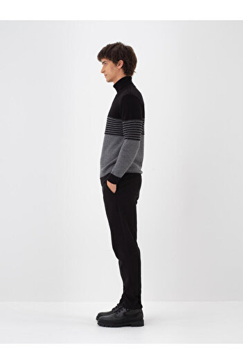 Xint Erkek Siyah Pamuk Dokulu Regular Fit Jogger Pantolon