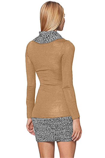 WildFashion Sweater style dress with wide collar accessorized with buttons F650-14