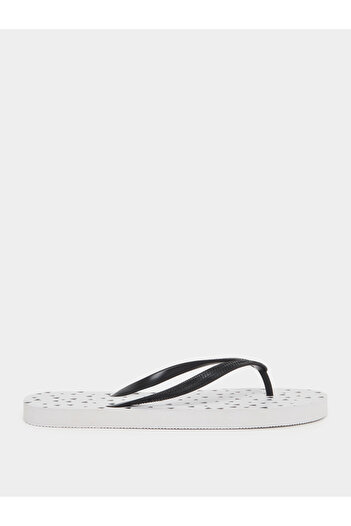 Styli Heart Print Flip Flops