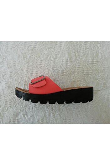 B&B Co. Women's Anatomical Sole Salmon Color Single Buckle Daily Slippers