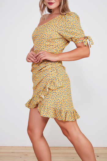 Stylish Yellow one shoulder tiered mini dress