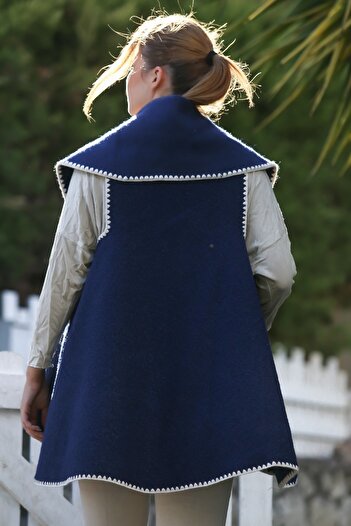 Chiccy Italian Navy Blue Shawl Collar Sleeveless No Closure No Pockets Shepherd Stitching Cashmere Oversized Woven Vest 70 70