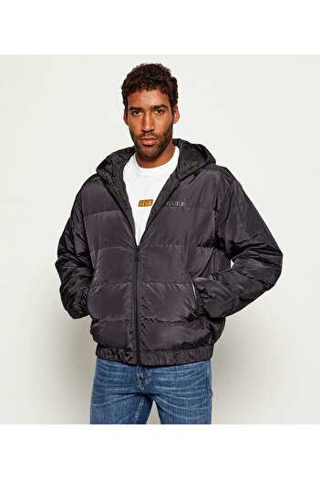 Versace Men's Quilted Patterned Regular Fit Hooded Goose down Filled Black Coat 79Gaud17Cq22D-899
