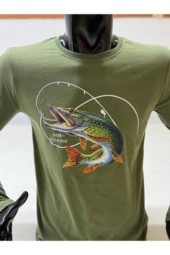 HT Outdoor Our Long-Sleeved T-Shirt Model Features a Crane Fish Figure and Is Made of 100% Cotton.