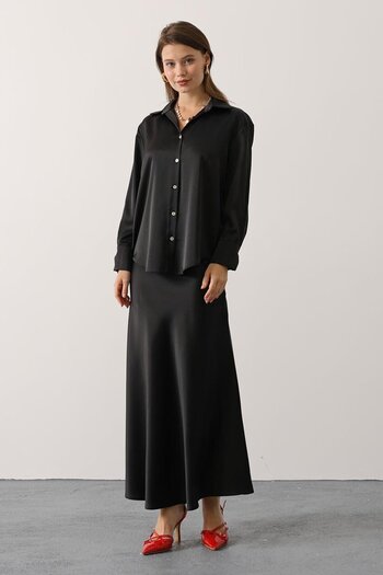 VAGGON Women's Black Straight Cut Satin Long Skirt Vs01143