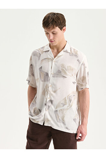 LC Waikiki Sparkling Selections from Shining Store |   Regular Fit Short Sleeve Patterned Viscose Men's Shirt