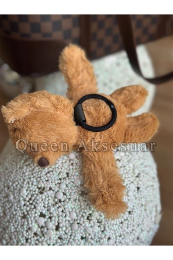 QUEEN AKSESUAR 3-in-1 Luxury Cute Plush Hugging Teddy Bear Buckle Magnetic Snap Wristband Bag Ornament Hair Accessory