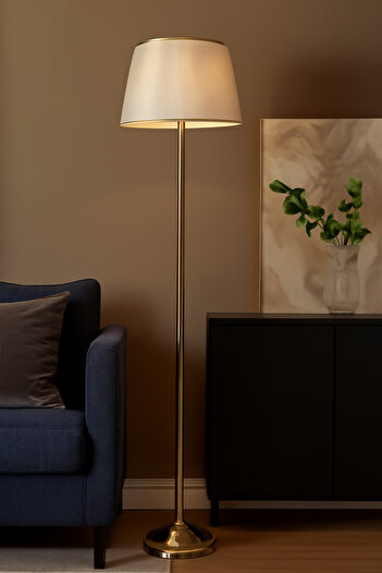 Living Lamp with Elegant White Shade – Ideal Side Lighting for Home Corners / 170 cm