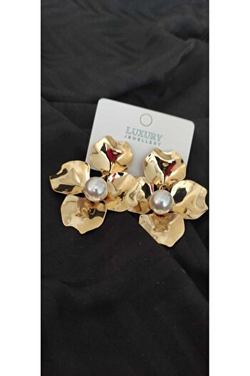 LUXURY Pearl Flower Earrings - Stainless Steel, Gold Color, Elegant and Stylish Women's Earrings