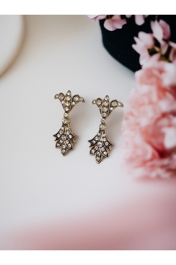 FAYRA ACCESSORIES Crystal Stone Leaf Figured Earrings