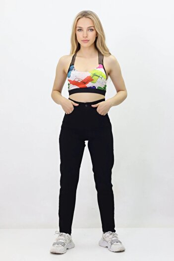 The Velavois Women's Pipe Leg Jeans