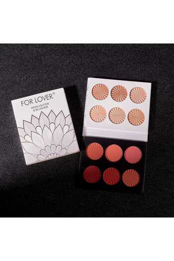 FOR LOVER For Lover Highlighter and Blush Palette, 12 complementary shades that give you a natural glow and charming appeal.