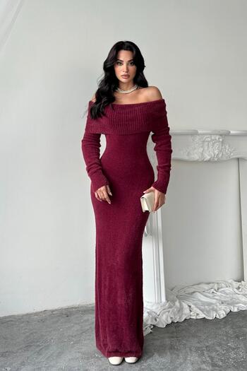 Serica Moda Burgundy Madonna Collar Knitwear Dress