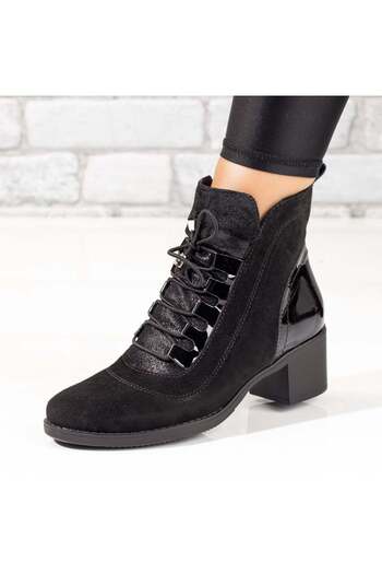 BMoD Women's black genuine suede leather boots with a chunky heel MOD10368