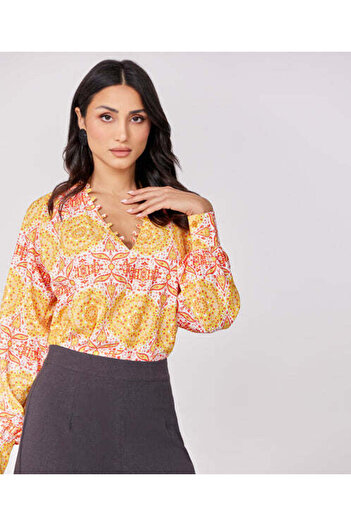 Zigzag Loop Attached Printed Chiffon Top