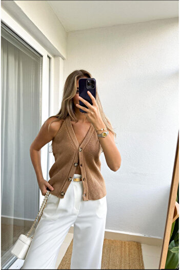 Nura Francy Camel Color Women's Halter Neck Vest Blouse with Button Detail in Knitted Tricot
