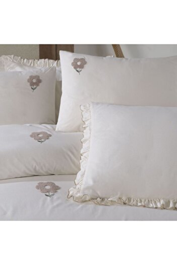 Şaheser Double bed linen with embroidery, Saheser, Florita beige