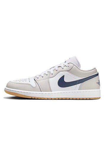 Nike Men's sports shoes AIR JORDAN 1 LOW - 553558146