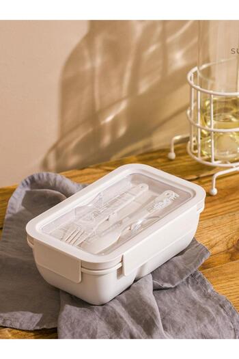LC Waikiki Food Storage Container with Locking Lid and Fork and Spoon (W5)