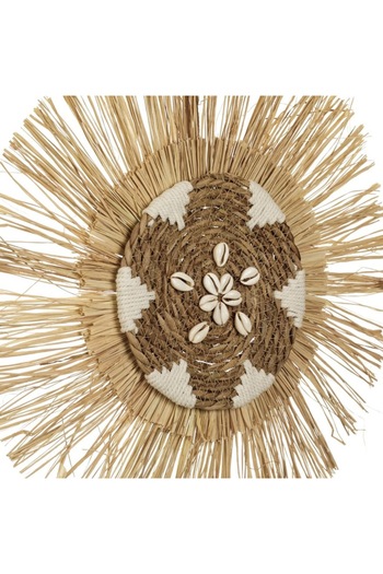 SHOPIENS Round Wall Decoration with Raffia Frame, White Rope Disc, and Seashell Design, 48 cm