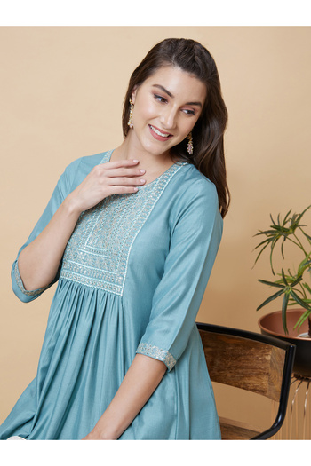 Globus By Styli Green Yoke Sequined Embroidered Paneled Festive Kurta