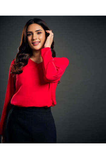 Zigzag Vneck Detailed Chiffon Red Top