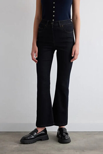 Gusto Denim Flare Pants - Navy Blue