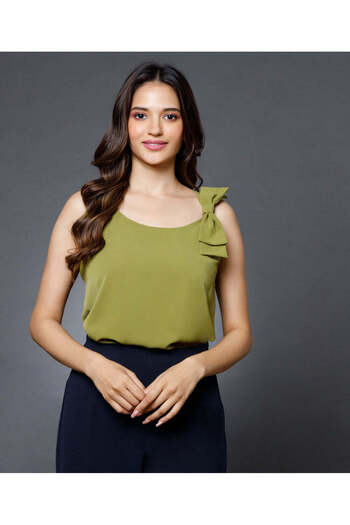 Zigzag Side Bow Detailed Green Top