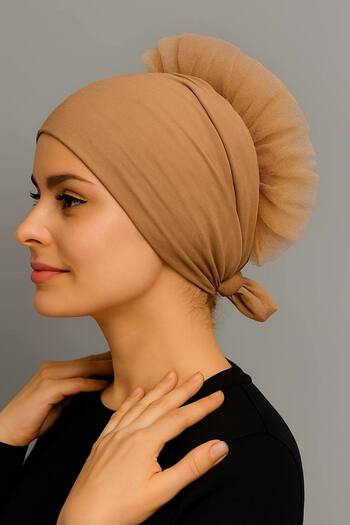 ALADİYAR Ruffled Bonnet