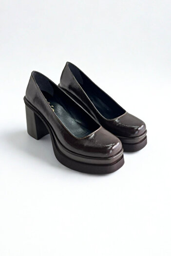 inizio Brown Thick Heeled Women's Shoes P9014