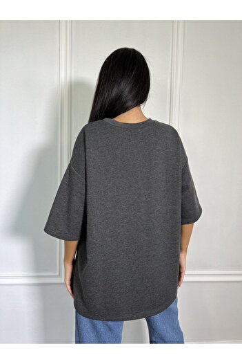 CC STORE "Money Calling" oversized t-shirt with a fun and urban print
