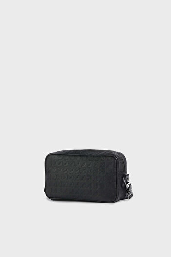 Emporio Armani Leather Embossed Logo Removable Handle Bag Men's Bag Em001738 Af14774 Uc001