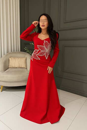 VİVİ red dress