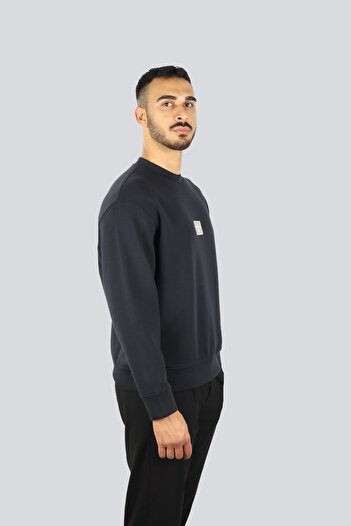Emporio Armani Men's Zippered and Embossed Eagle Logo Regular Fit Hooded Navy Blue Sweatshirt Em001045 Af100