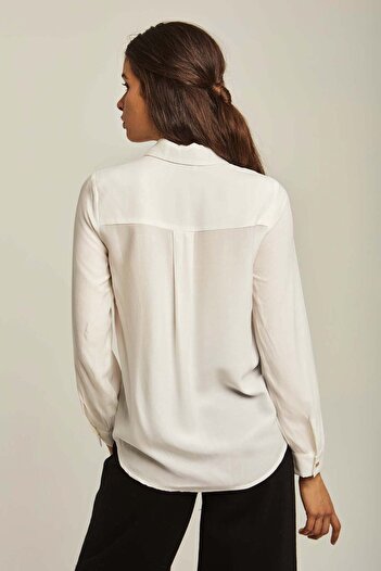 DALYDRESS White Button-Front Shirt