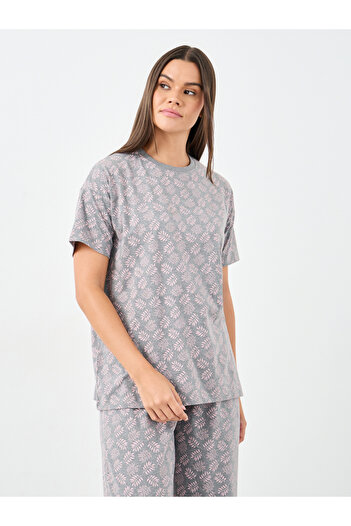 Styli Leaf Print Dropped Shoulder Cotton T-Shirt and Pyjama Set