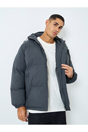 Styli Men Oversized Hooded Puffer Jacket