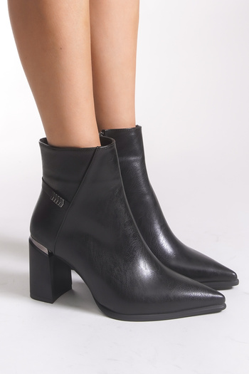 Riccon Women's Pointed Toe Boots 0012060 Black