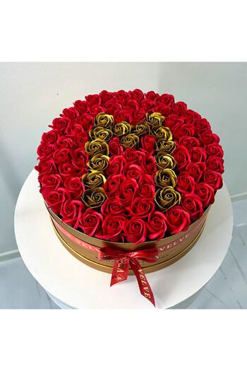 velve Personalized floral arrangement with the letter M, round golden box with 101 soap roses, Letter M