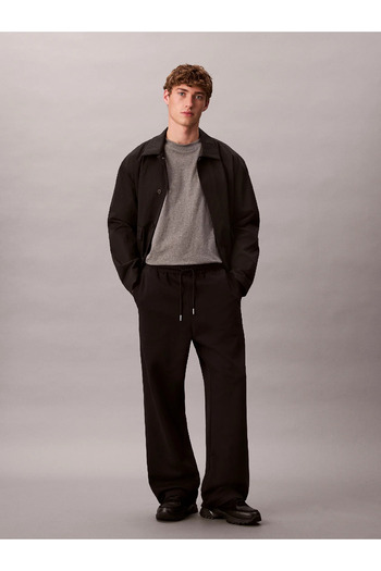 Calvin Klein Men's High Elastic Waist Wide Leg Pocket Detail Cotton Black Sweatpants Lv04Ld239G-Ub1