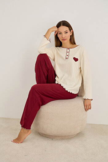Siyah İnci Burgundy Heart Embroidered Knitted Interlock Pajama Set25226009