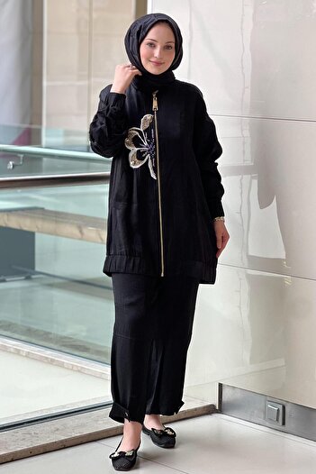 Missemramiss Velvet Suit