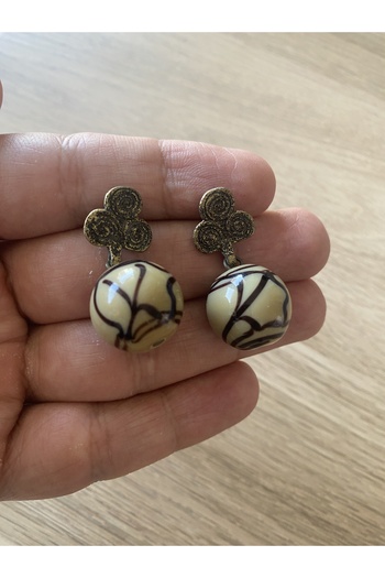 dela otantik Vintage-Inspired Big Dangle Earrings – Authentic Ethnic Bohemian Design Jewelry with Bronze & Beige Beads