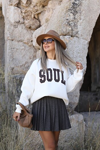 bytugcekaya Ecru Soul Embroidered Sweatshirt