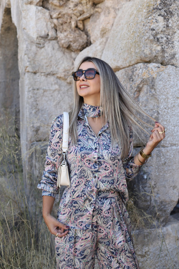 bytugcekaya Navy Blue Karşık Pattern Satin Scarf Set