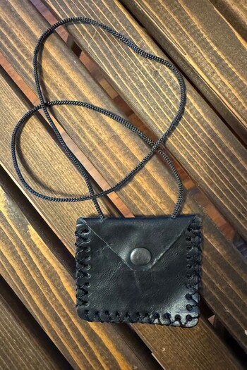 Bundeba Empty Leather Cevşen Container Case Hanger Necklace Rectangular Large Size 7X7 cm