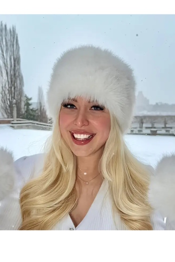 CAŞ DEKORASYON White Color Plush Hat
