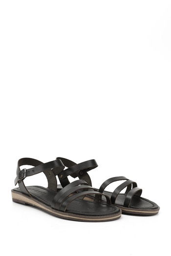GÖNDERİ(R) Women/Girls Black Genuine Leather Sandals